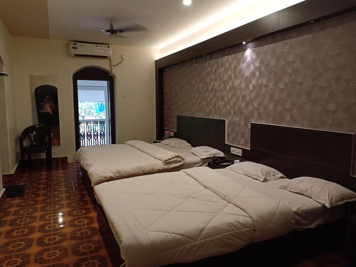 Oyo 11395 Hotel Ritz Heritage Lonavala Dış mekan fotoğraf