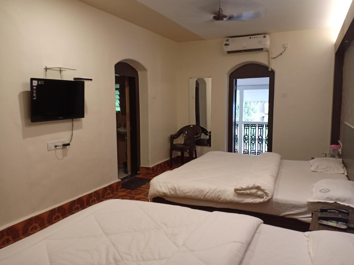 Oyo 11395 Hotel Ritz Heritage Lonavala Dış mekan fotoğraf