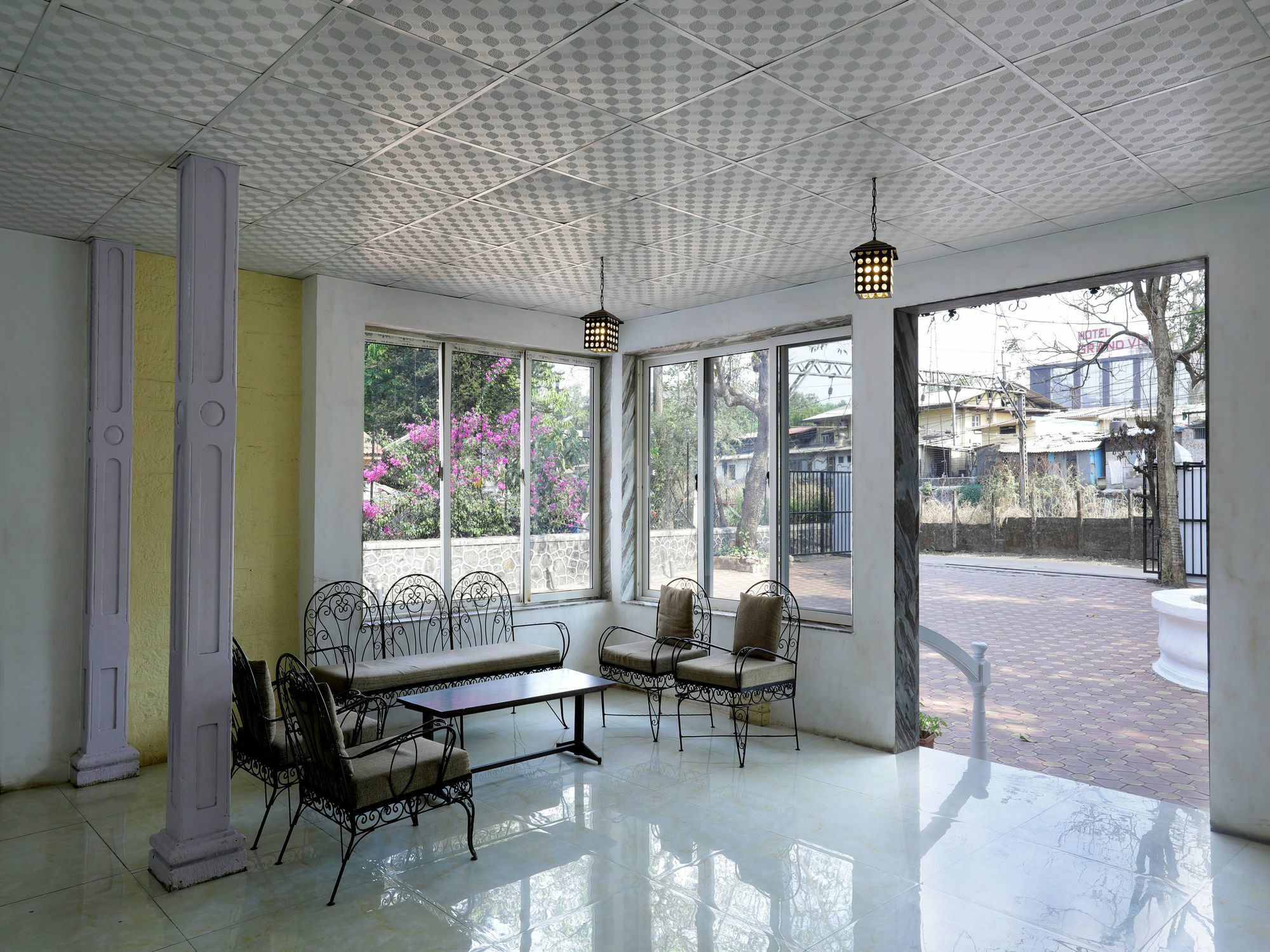 Oyo 11395 Hotel Ritz Heritage Lonavala Dış mekan fotoğraf